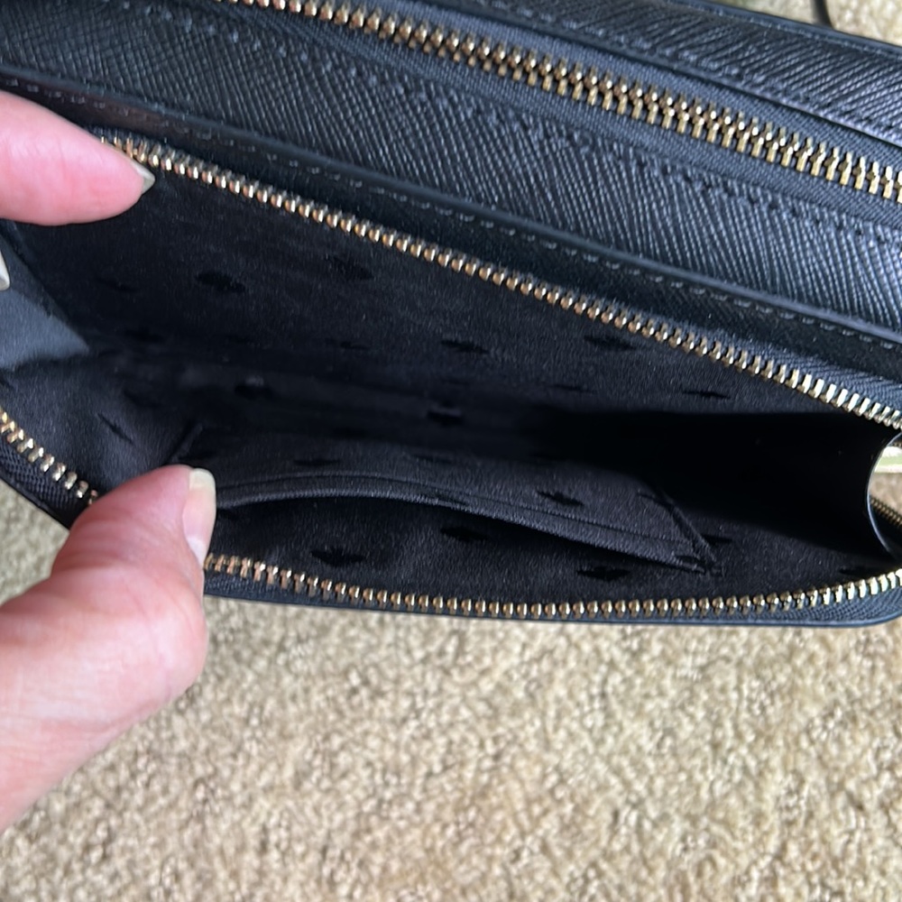 Kate Spade Crossbody Small Purse - Picture 5 of 6